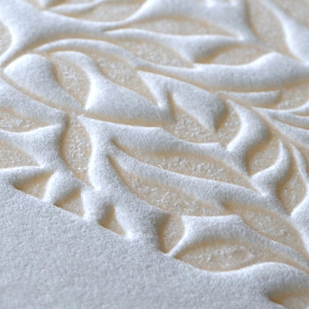 OKフロート(ホワイト)の立体空押しカード