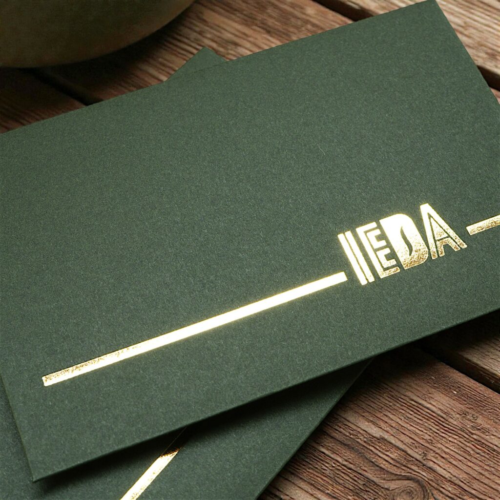 NTラシャに金箔押しを施した上質なNEカマス封筒